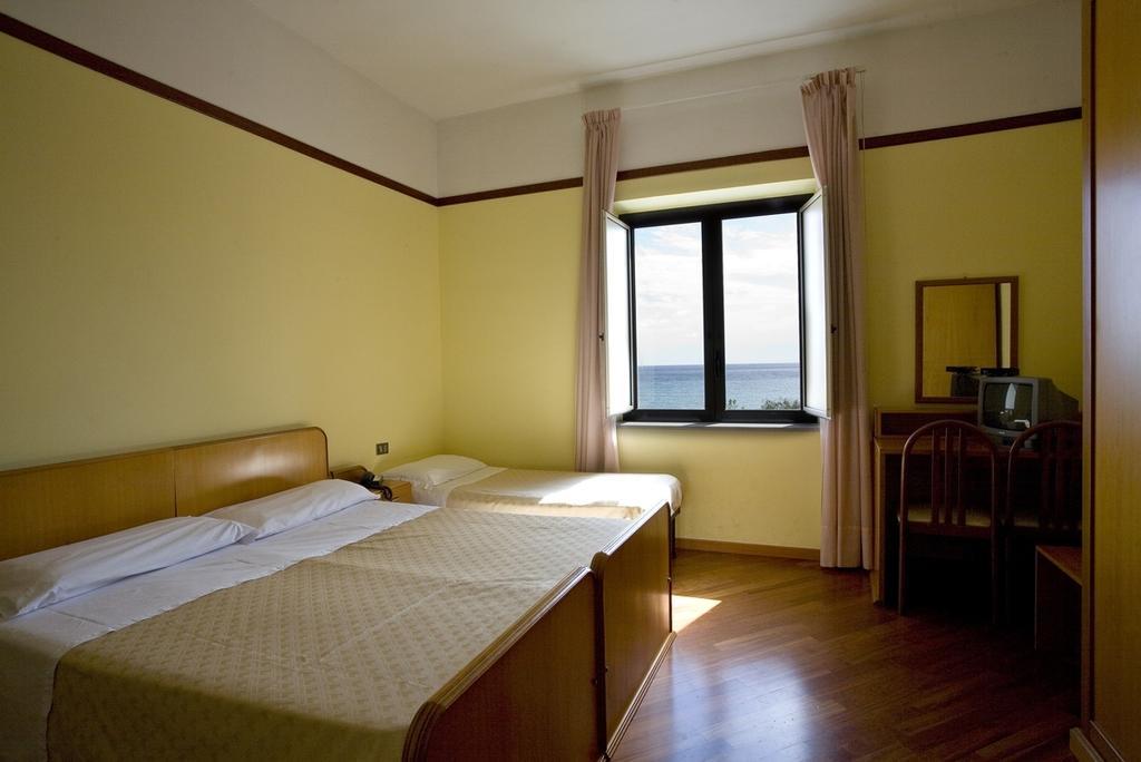 Hotel Vittoria ซาปรี ห้อง รูปภาพ